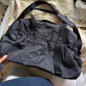 lululemon athletica duffle bag